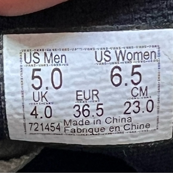 Vans Classic Lace Up Orange/Black Animal Print Women’s Size 6.5 - Picture 10 of 10